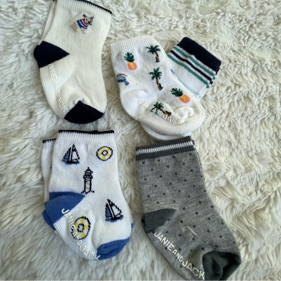 Janie And Jack Baby Boy Sock Bundle Lot Size 6-12m New - Picture 2 of 2